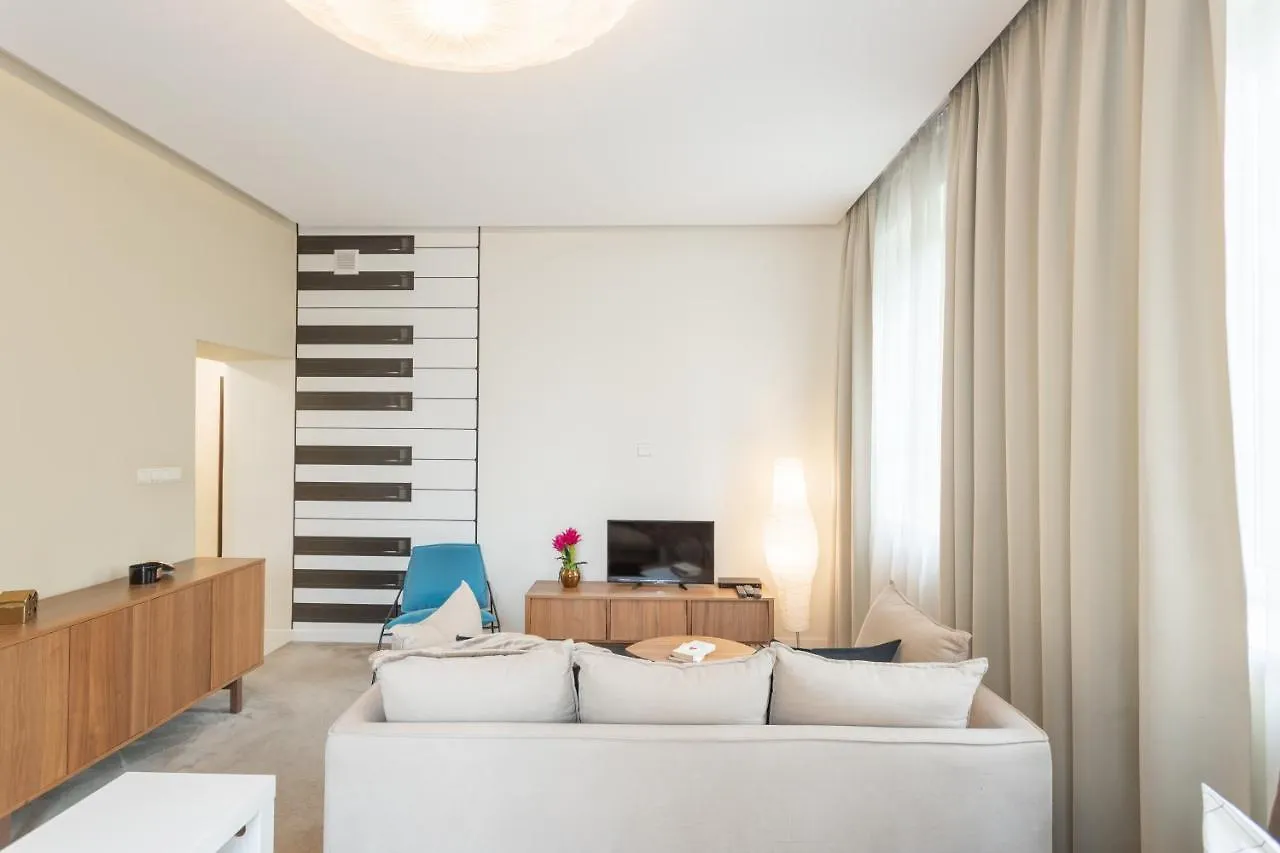 Central Warsaw Apartment - Great Location - Bright And Stylish Apartment In The Center - Plac Konstytucji 0*,  Poland
